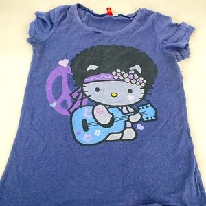 Pre-Owned Hello Kitty by Sanrio "Peace Love Huppyness" Purple T-Shirt – Size 6